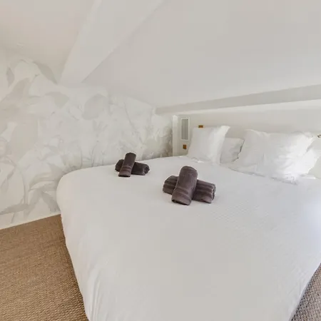 Chez Claire Proche Place Des Lices * 쎙뜨호뻬
